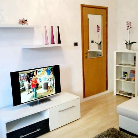Apartment Ory Near The City Center With Free Parking Pula Dış mekan fotoğraf