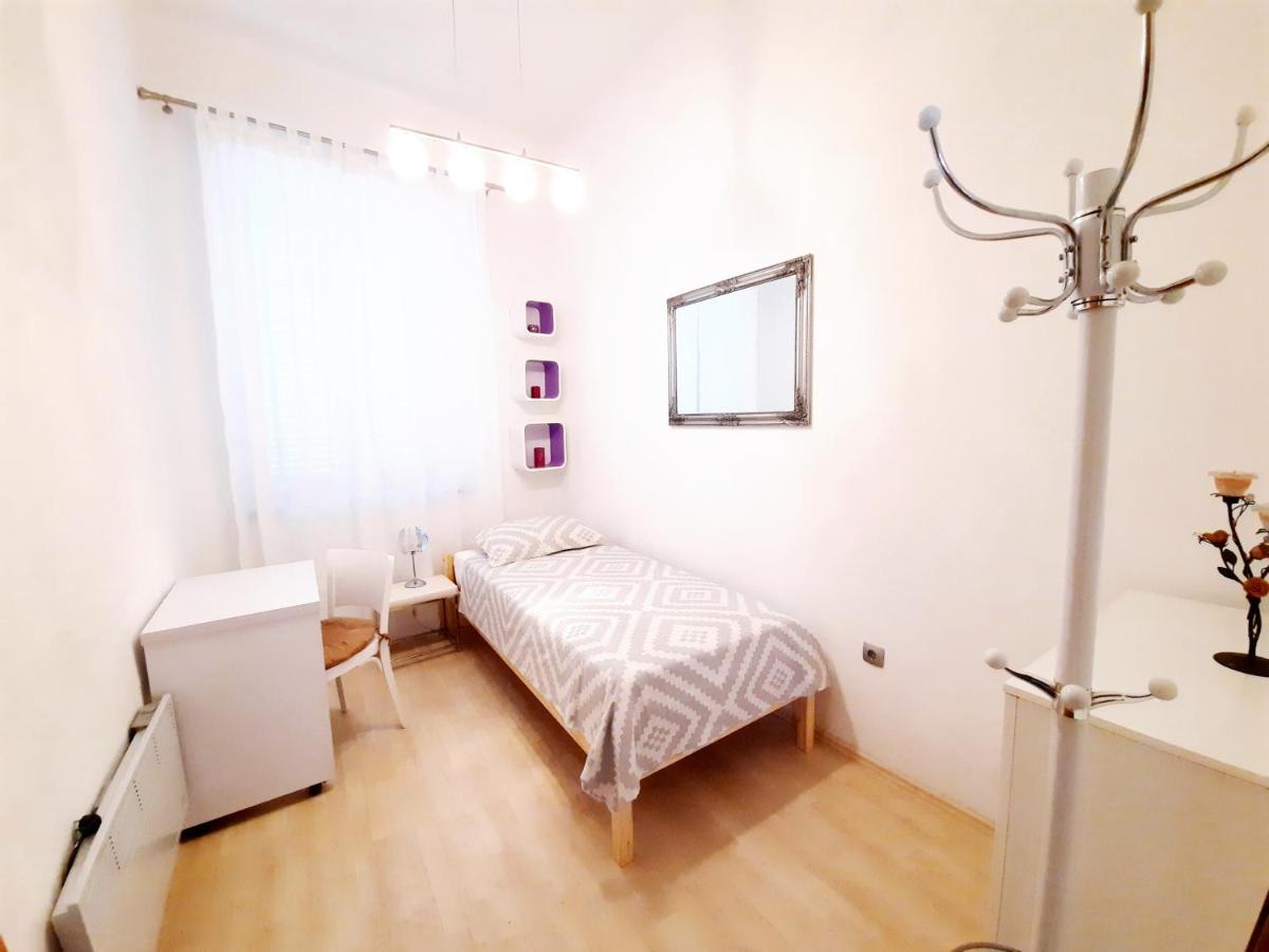 Apartment Ory Near The City Center With Free Parking Pula Dış mekan fotoğraf